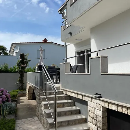 Magnolia Apartment *